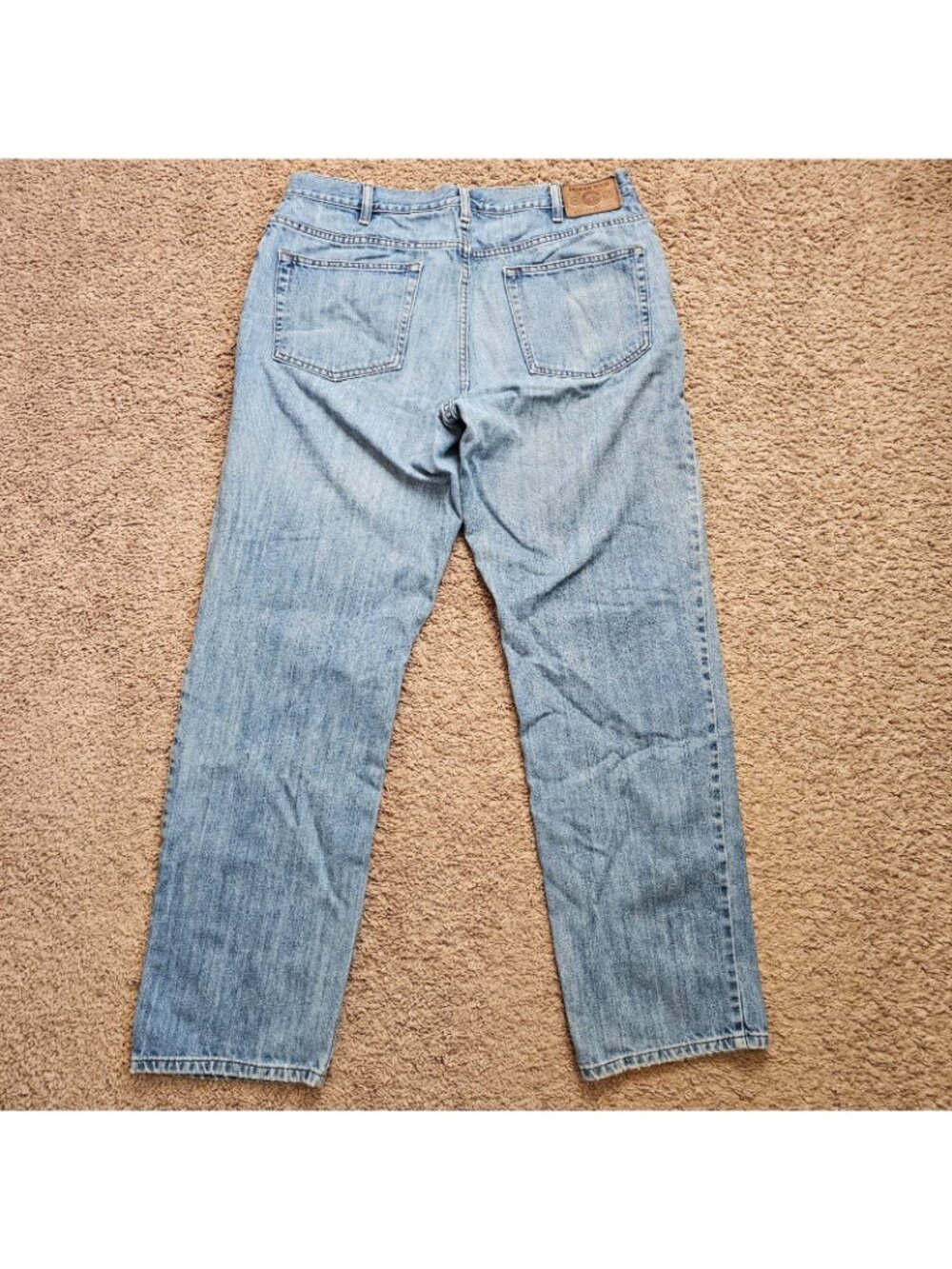 Eddie Bauer Jeans Mens Tag 38x34 Act 37x32 Classic Fit Straight Distressed Denim - Picture 5 of 8